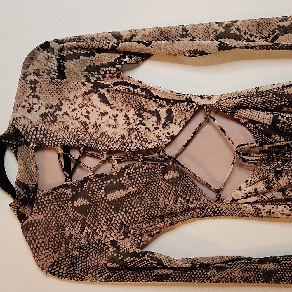 Snake Print Mini Dress R15 - Picture 3 of 4